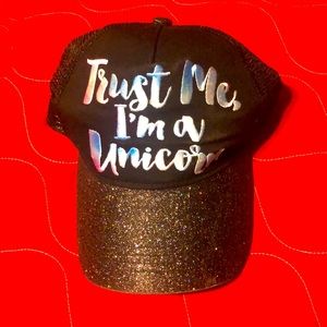 Women’s or girls hat
